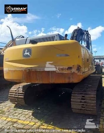 Escavadeira John Deere 210GLC