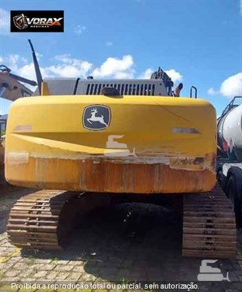 Escavadeira John Deere 210GLC