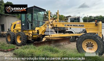 Motoniveladora New Holland RG140B