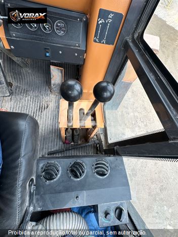 Pá Carregadeira Case W20E