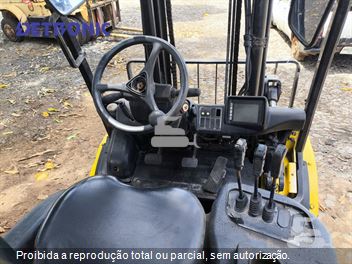 Empilhadeira Hyundai 40D-9K