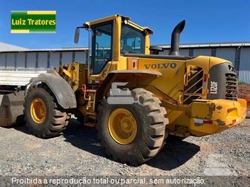 Pá Carregadeira Volvo L120 F