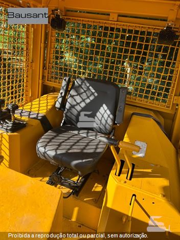 Trator de Esteira Caterpillar D6G