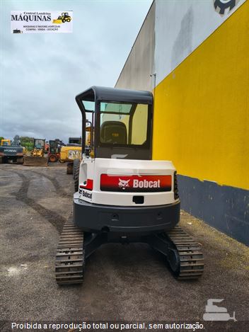 Mini-Escavadeira Bobcat E35