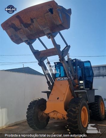 Pá Carregadeira Case W20E