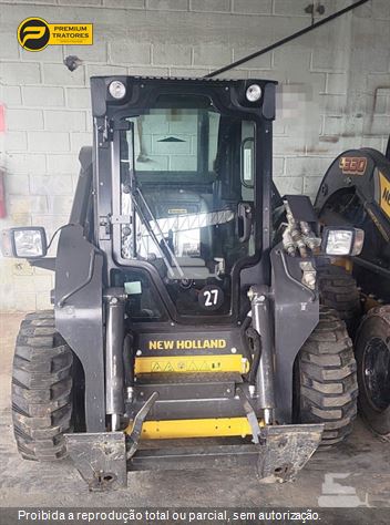 Mini-Carregadeira New Holland L330