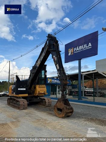 Escavadeira Caterpillar 320D2