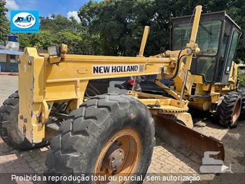 Motoniveladora New Holland RG140B