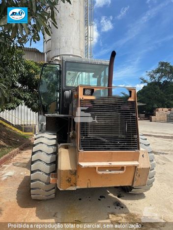 Pá Carregadeira Case W20E