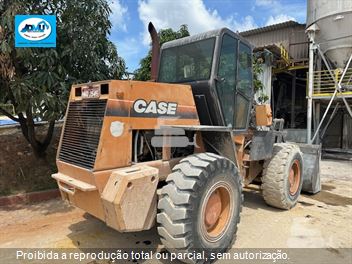 Pá Carregadeira Case W20E