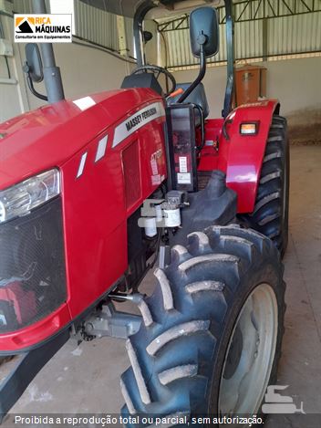 Trator Agrícola Massey Ferguson MF4707