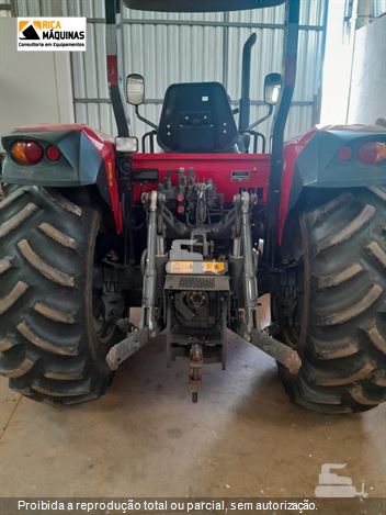 Trator Agrícola Massey Ferguson MF4707