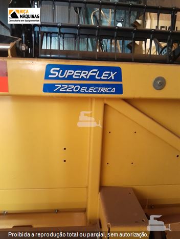 Colheitadeira New Holland TC 4.90