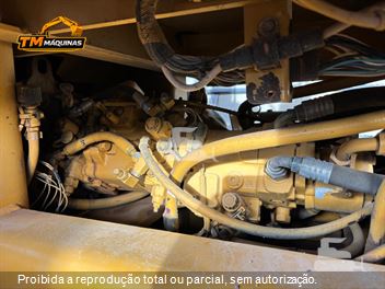 Rolo Compactador Caterpillar CP-533E