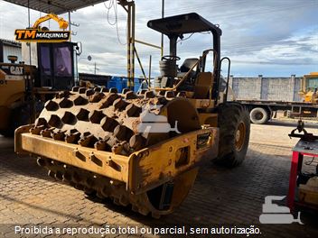 Rolo Compactador Caterpillar CP-533E
