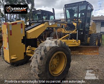 Motoniveladora Caterpillar 120