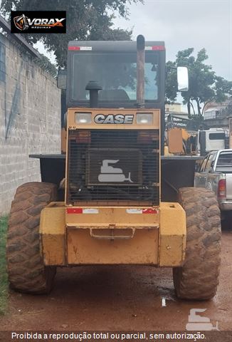 Pá Carregadeira Case W20E