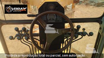 Motoniveladora New Holland RG170B