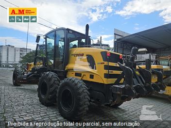 Motoniveladora New Holland RG170B