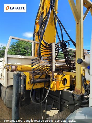 Caminhão Volkswagen 15-180/15-180 E Worker 3-Eixos 2p (Diesel)