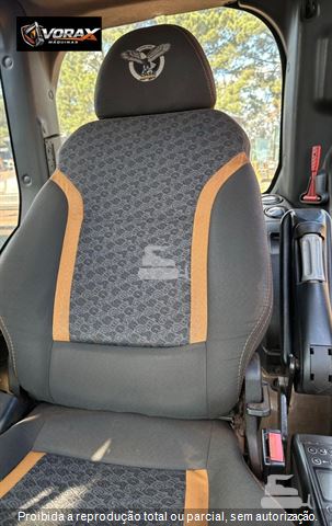 Escavadeira Case CX240C