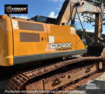 Escavadeira Case CX240C
