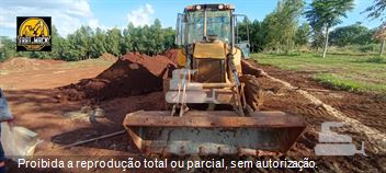 Retro Escavadeira New Holland B95B