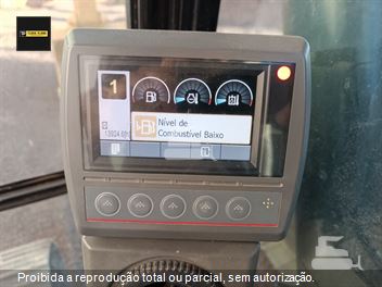 Escavadeira Caterpillar 318D2L
