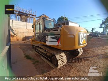Escavadeira Caterpillar 318D2L
