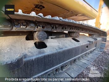 Escavadeira Caterpillar 318D2L