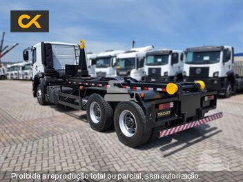 Caminhão Volkswagen 33-460 Constellation 6x4 2p (diesel)(E5)