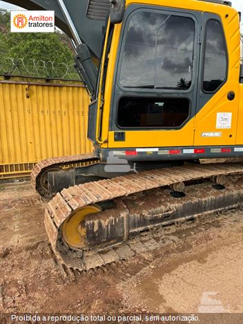 Escavadeira Volvo EC210