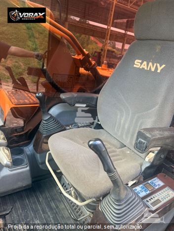 Escavadeira Sany SY215C