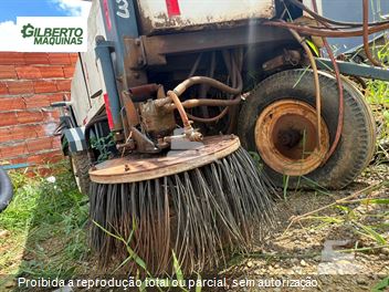 Varredora Rebocavel marca DM