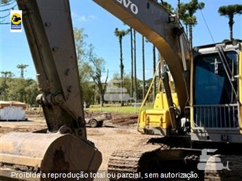 Escavadeira Volvo EC140BLC
