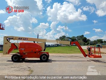 Plataforma Aérea (Elevatória) JLG 800 AJ