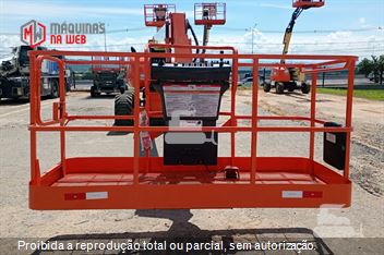 Plataforma Aérea (Elevatória) JLG 800 AJ