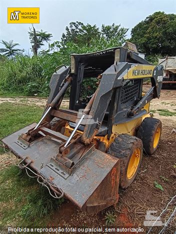 Mini-Carregadeira New Holland L170