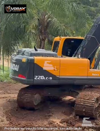 Escavadeira Hyundai R220LC-9
