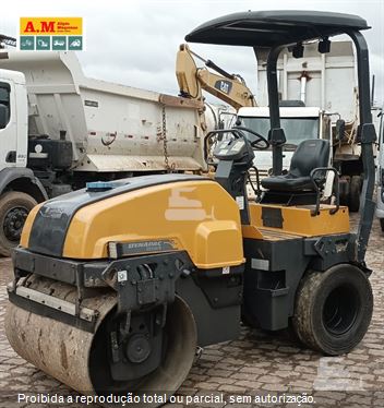 Rolo Compactador Dynapac CC1300