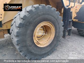 Pá Carregadeira Caterpillar 966L