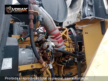 Pá Carregadeira Caterpillar 966L