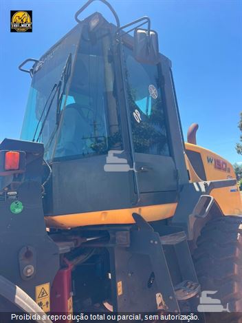 Pá Carregadeira New Holland W130 B