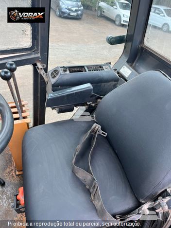 Pá Carregadeira Case W20E