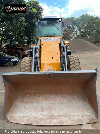 Pá Carregadeira Case W20E