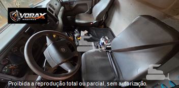 Caminhão Volkswagen 26-260 E Constellation 6x4 3-Eixos 2p (Diesel)