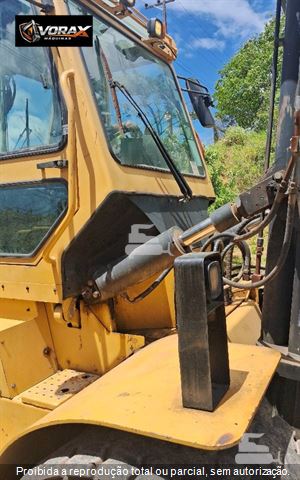 Empilhadeira CHL CPCD160