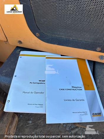Pá Carregadeira Case W20F
