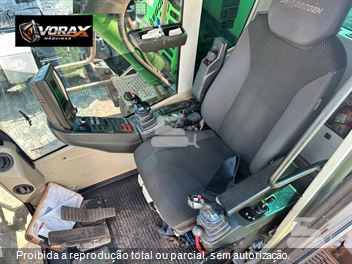 Escavadeira Sennebogen 818M