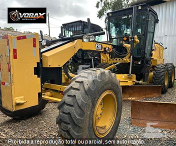 Motoniveladora Caterpillar 120